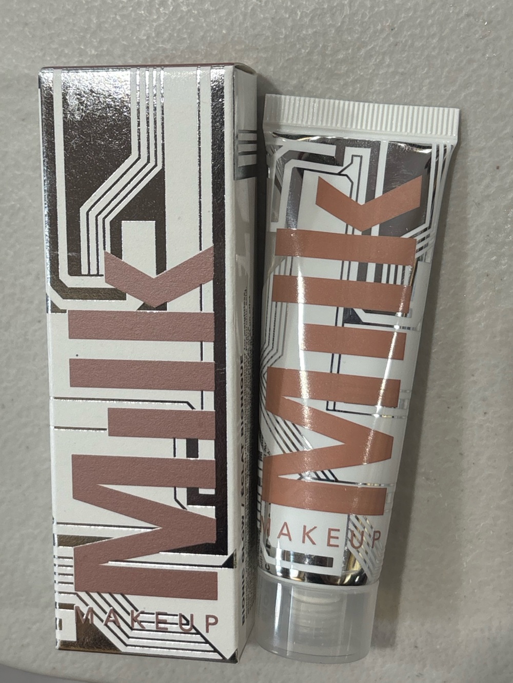 Milk Makeup Bionic Glow Liquid Highlighter Virtual